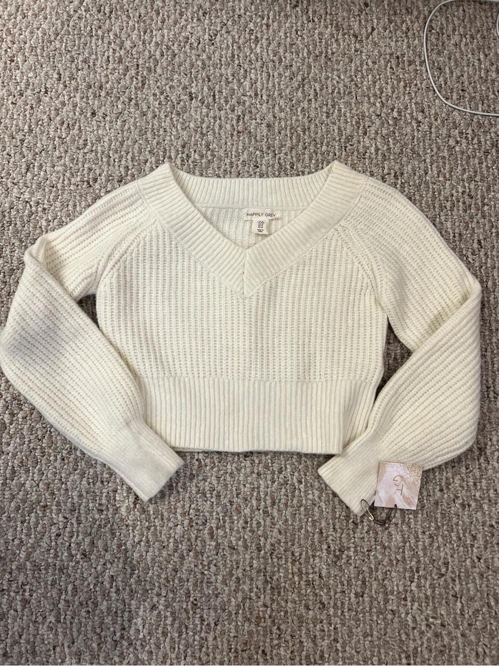 Happily Grey Cream V-Neck Cropped Sweater
